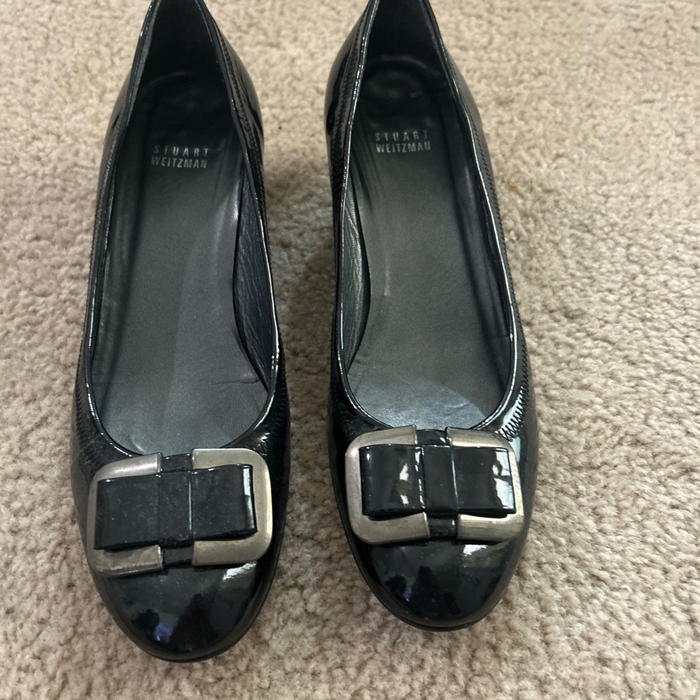 NWOT Stuart Weitzman Black Flats with Buckle Detail